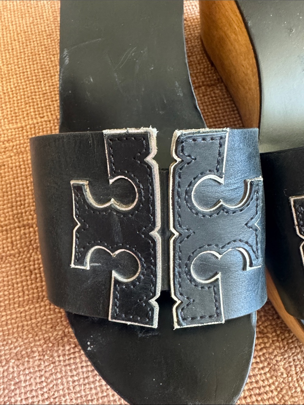 Tory Burch Ines 80 mm Black Leather Logo Slide Wooden Wedge - Picture 6 of 11
